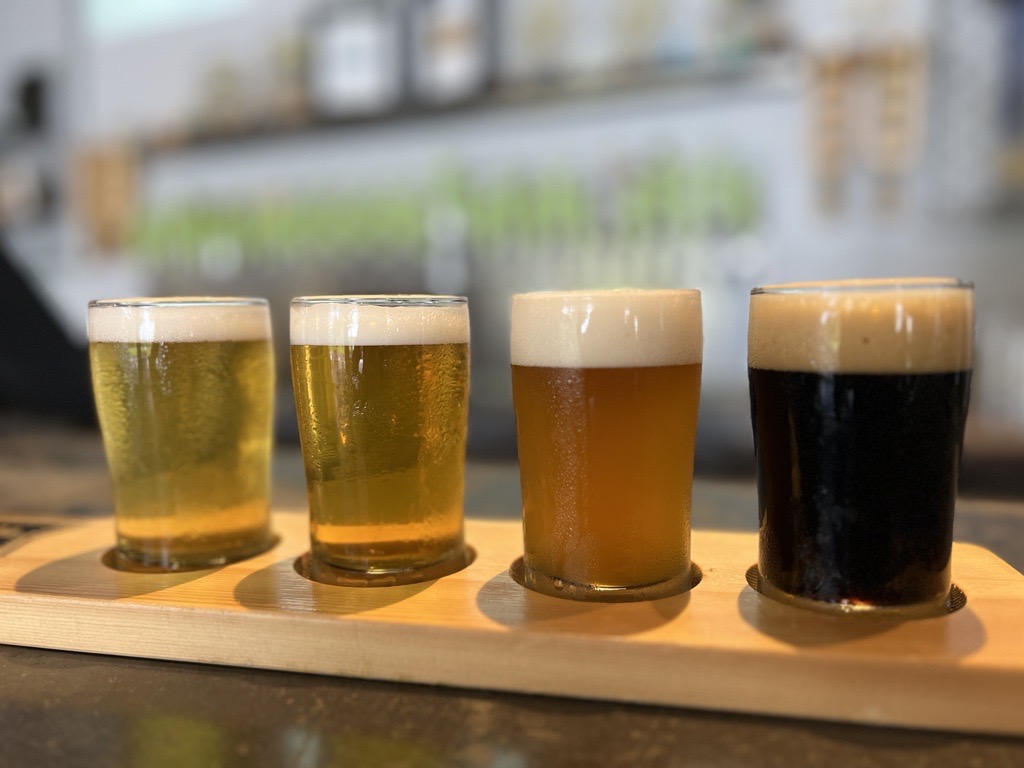 4-beer flight at Fort Myers Brewing Co.